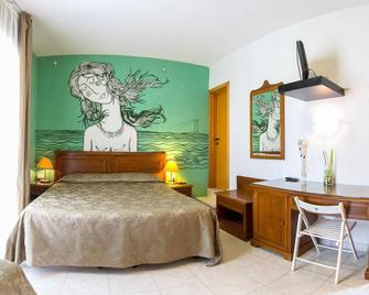 Hotel Regina - Camaiore - Schlafzimmer