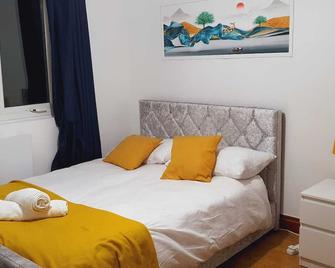 Marahomes - Bushey - Habitación