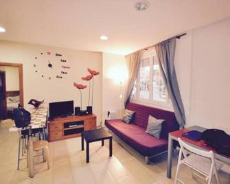 Apartment Downtown Sabadell - Sabadell - Sala de estar