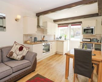 Katie's Cottage - Skipton - Kitchen