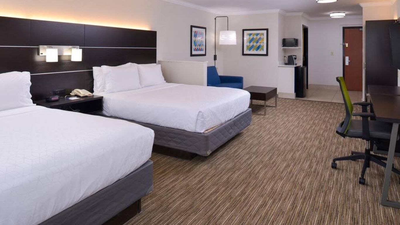 Holiday Inn Express Hotel & Suites Austin - Highway 620 & 183