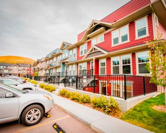 Globalstay New Apartments In Cranbrook Free Street Parking - Calgary