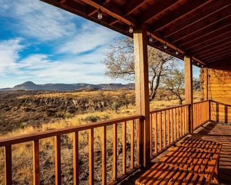 Rock House at High Frontier - Fort Davis - Balkon