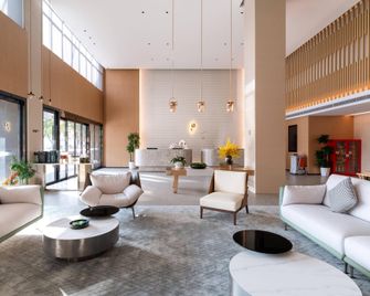 Country Inn & Suite by Radisson, Wuhan Dongwu Avenue Mechanical and Electrical City - Xiaogan - Lobby