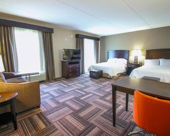 Hampton Inn & Suites Flowery Branch Lake Lanier - Flowery Branch - Habitación