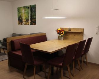 Tschirgantblick - Country house Eiter - Arzl im Pitztal - Jídelna
