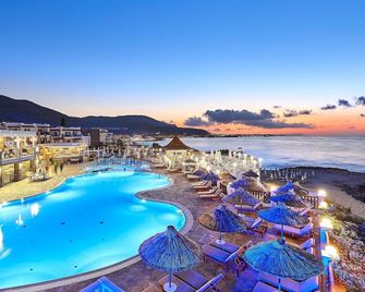 Alexander Beach Hotel & Village Resort - Mália - Pool