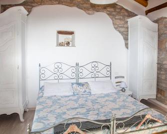 Bed & Breakfast Barbara - Borgo Grotta Gigante - Habitación