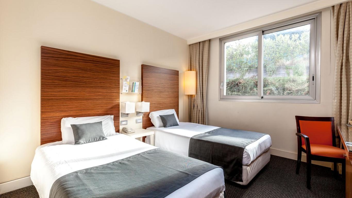 La Meridiana Bleisure Hotel