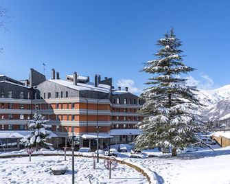 Hotel Montarto - Salardú - Gebäude
