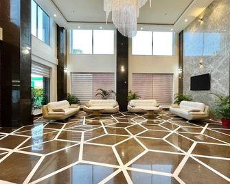 Le Oval Hotel & Resorts - Narendranagar - Recepción