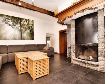 Welcome to this holiday home ideal for groups! - Robertville - Obývací pokoj