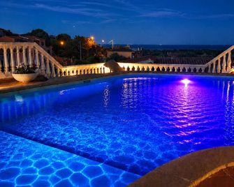 B&B Villa delle Rose - Budoni - Pool