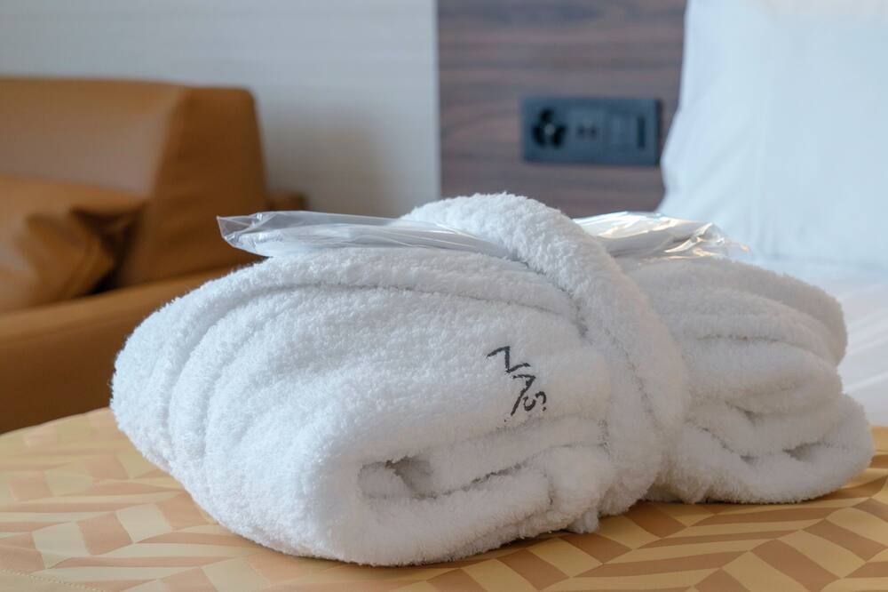 Nash Suites Airport Hotel