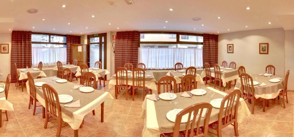 Hotel Guineu - El Pas de la Casa - מסעדה