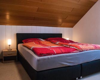 Pure relaxation in a cozy apartment in a quiet location in the Münsterland - Greven - Schlafzimmer