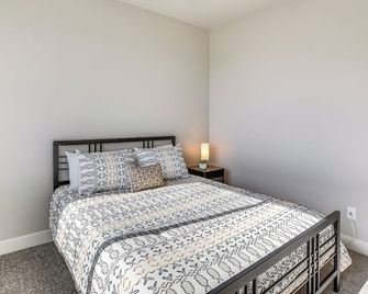 Luxe Living Grand Junction Home With Hot - Grand Junction - Bedroom