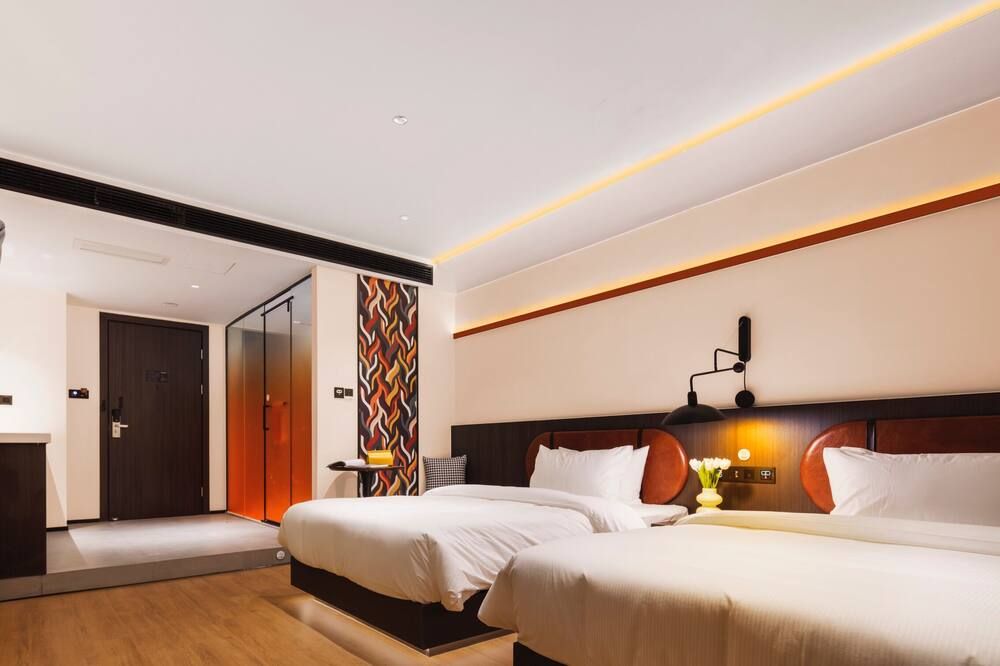 Merica Hotel-Chongqing jiefangbei thumbnail 3