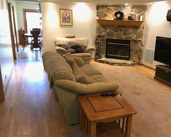Tennessee Mountian Side Home - Rocky Top - Sala de estar
