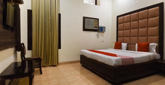 Oyo 9727 Hotel Welcome Inn 2 - Amritsar - Bedroom