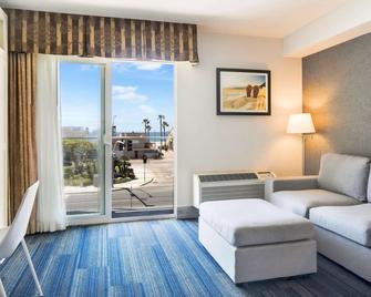 Sonder Solarena - Newport Beach