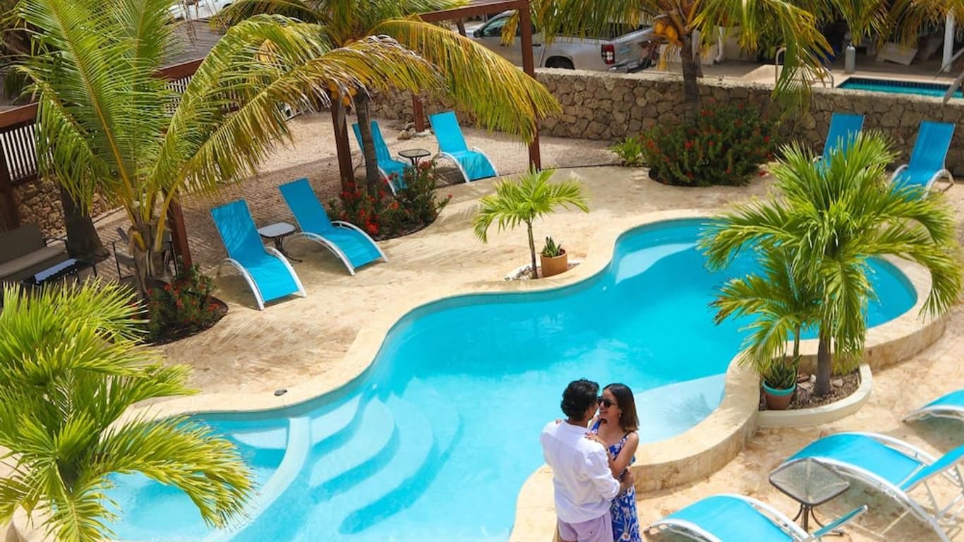 Aqua Viva Suites