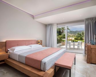 Hotel San Teodoro - סן תאודורו - חדר שינה