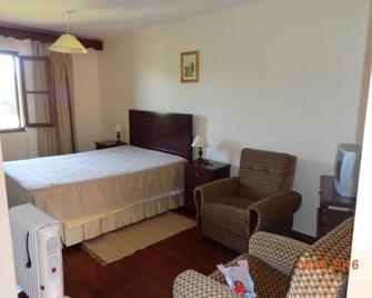 Quinta do Lagar - Santo Antonio da Serra - Schlafzimmer