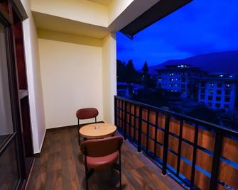 Eutsholing Boutique Hotel - Timphu - Balkon