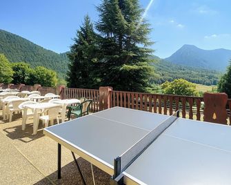Auberge de jeunesse HI Valdeblore - Le Chalet - Valdeblore - Balcony