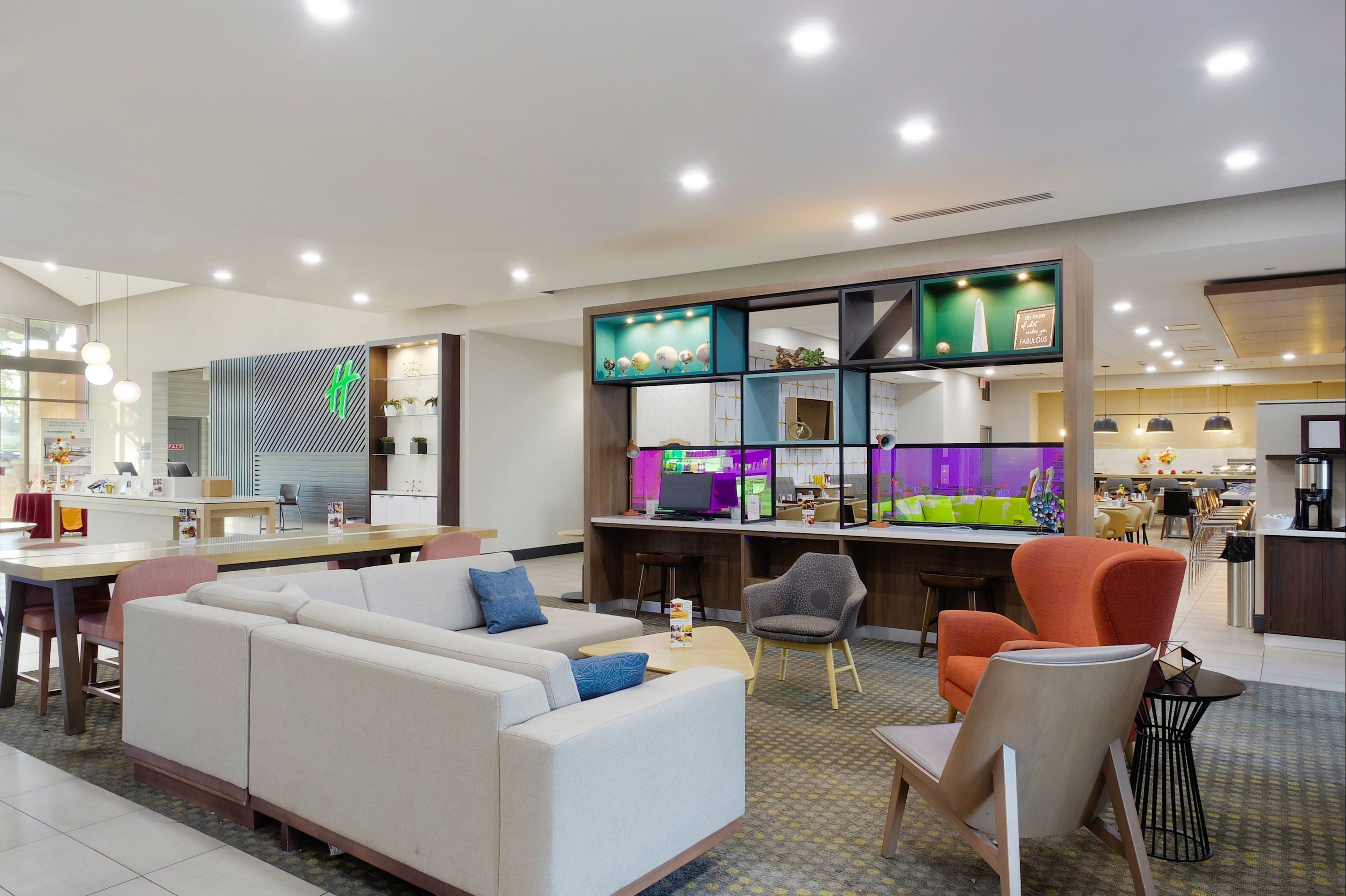 Holiday Inn & Suites Phoenix Airport By IHG - פיניקס - בניין