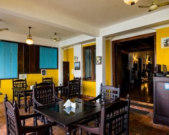 Bloom Boutique Waterfront Fort Kochi - Cochín - Restaurante