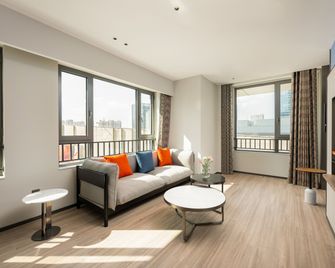 Holiday Inn Express Taizhou City Center By IHG - Taizhou - Bedroom