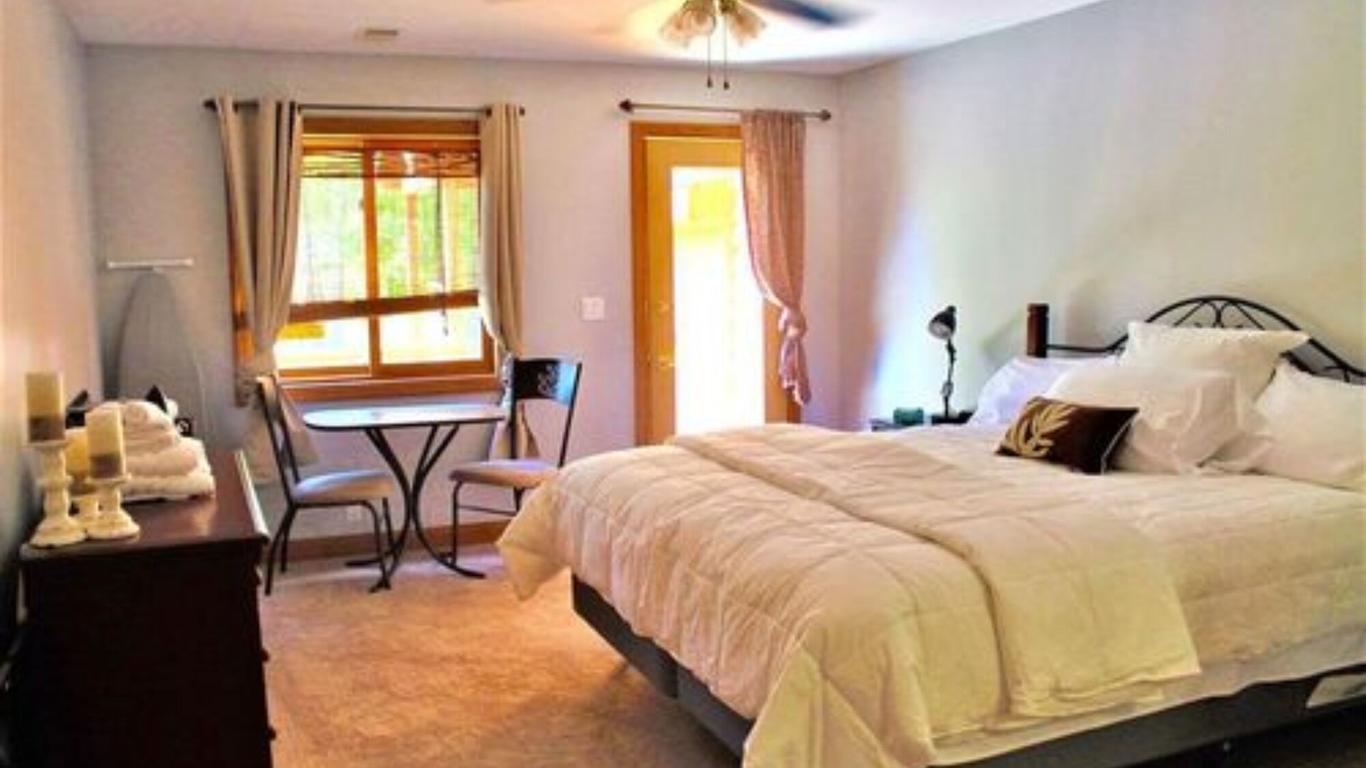 Oak Creek Lodge