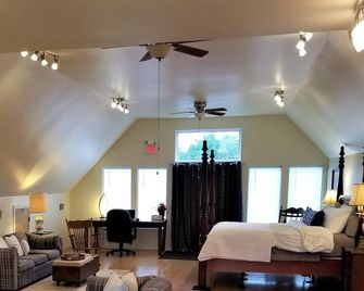 Luxury Loft minutes from Laurel Highlands - Uniontown - Slaapkamer