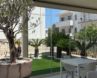 Settanni Suites - Polignano a Mare - Balcón