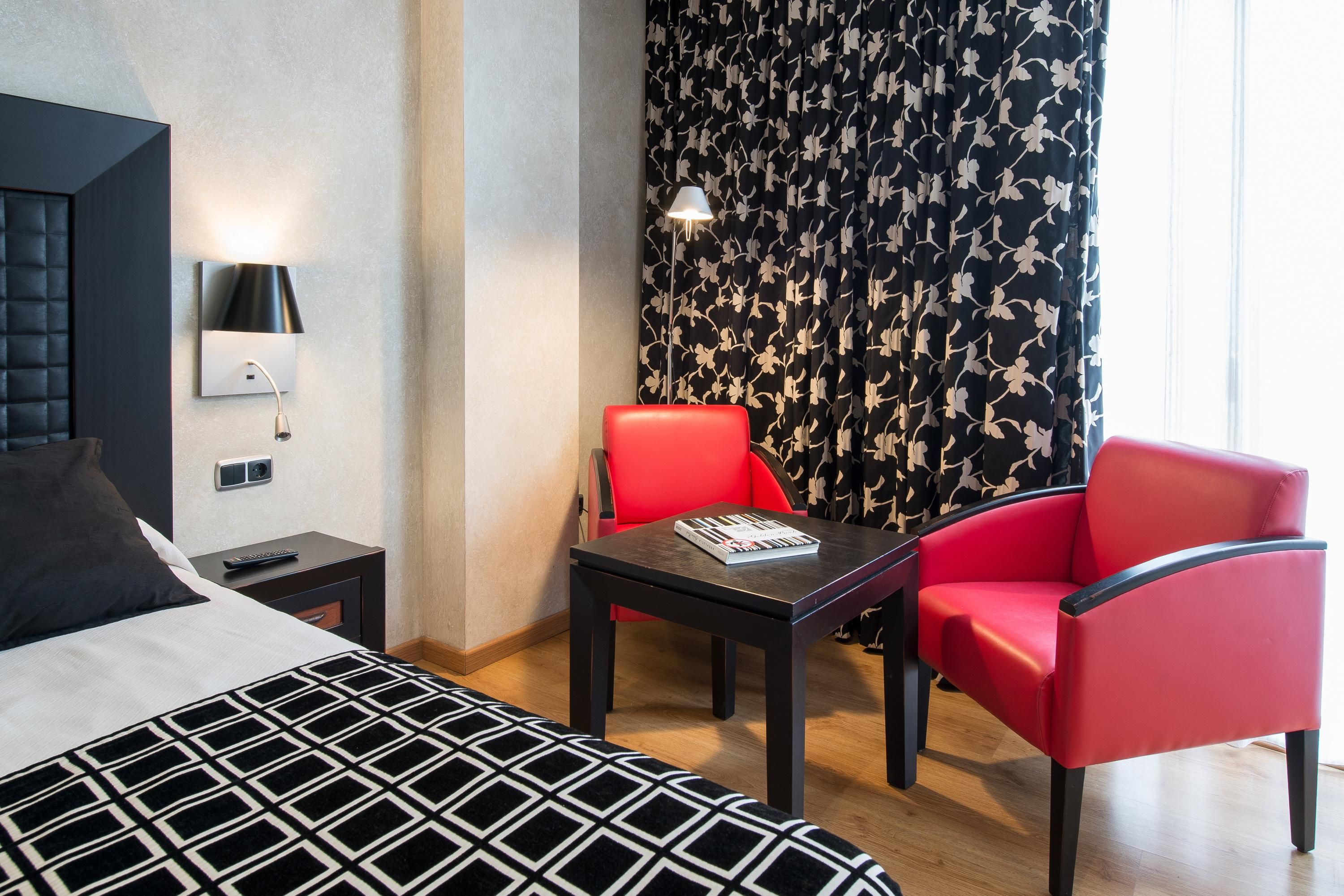 Salles Hotel Malaga Centro - Málaga - Bedroom