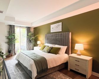 Cozy Apartment in Heart of Encino 104 - Encino - Bedroom