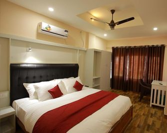 Hotel Wayanad Square - Mananthavady - Habitación