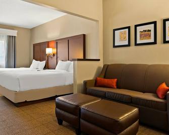 Comfort Suites - Saginaw - Soveværelse