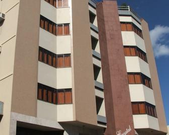 Crystal Apart Hotel - Macaé - Edificio