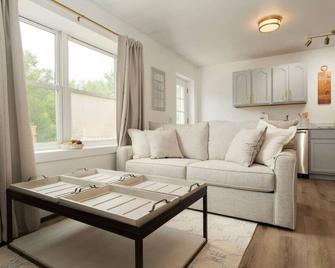 Stylish Escape Near Bar Harbor Acadia Park 7 - Trenton - Soggiorno