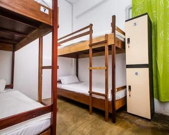 Spot On 90808 2night Stayin 2 - Sibu - Quarto