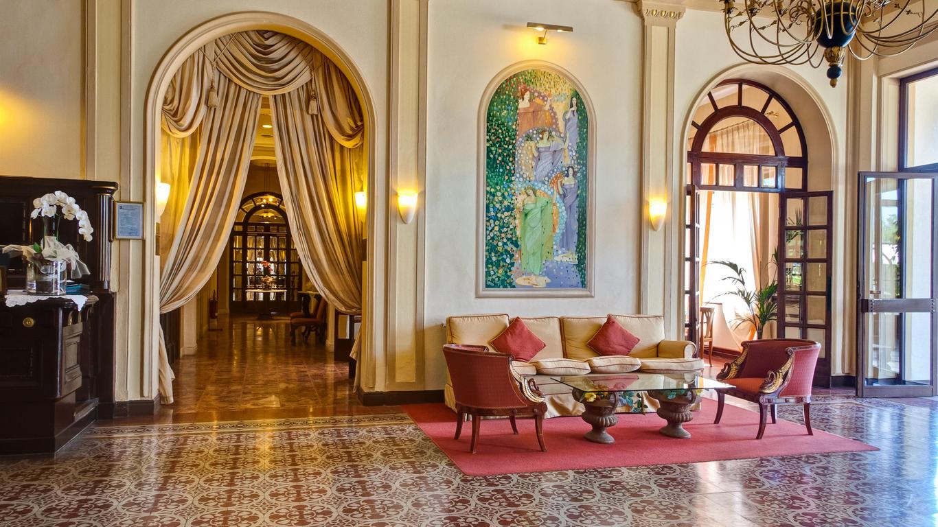 جراند هوتل رويال