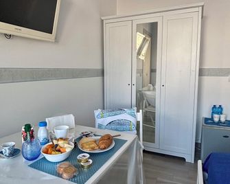 Riflesso D'Azzurro - Meta - Salle à manger