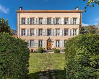 Gîte with swimming pool 15p. - Gaudiès - Edificio