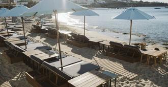 Argo Hotel - Platis Gialos - Beach