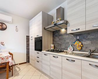 Casa Lilly Bussolengo - Bussolengo - Keuken