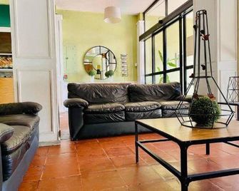 Hotel Plaza Morelia - Morelia - Living room