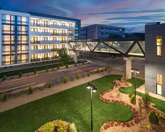 Alma Health & Spa Retreat - Brăila - Building